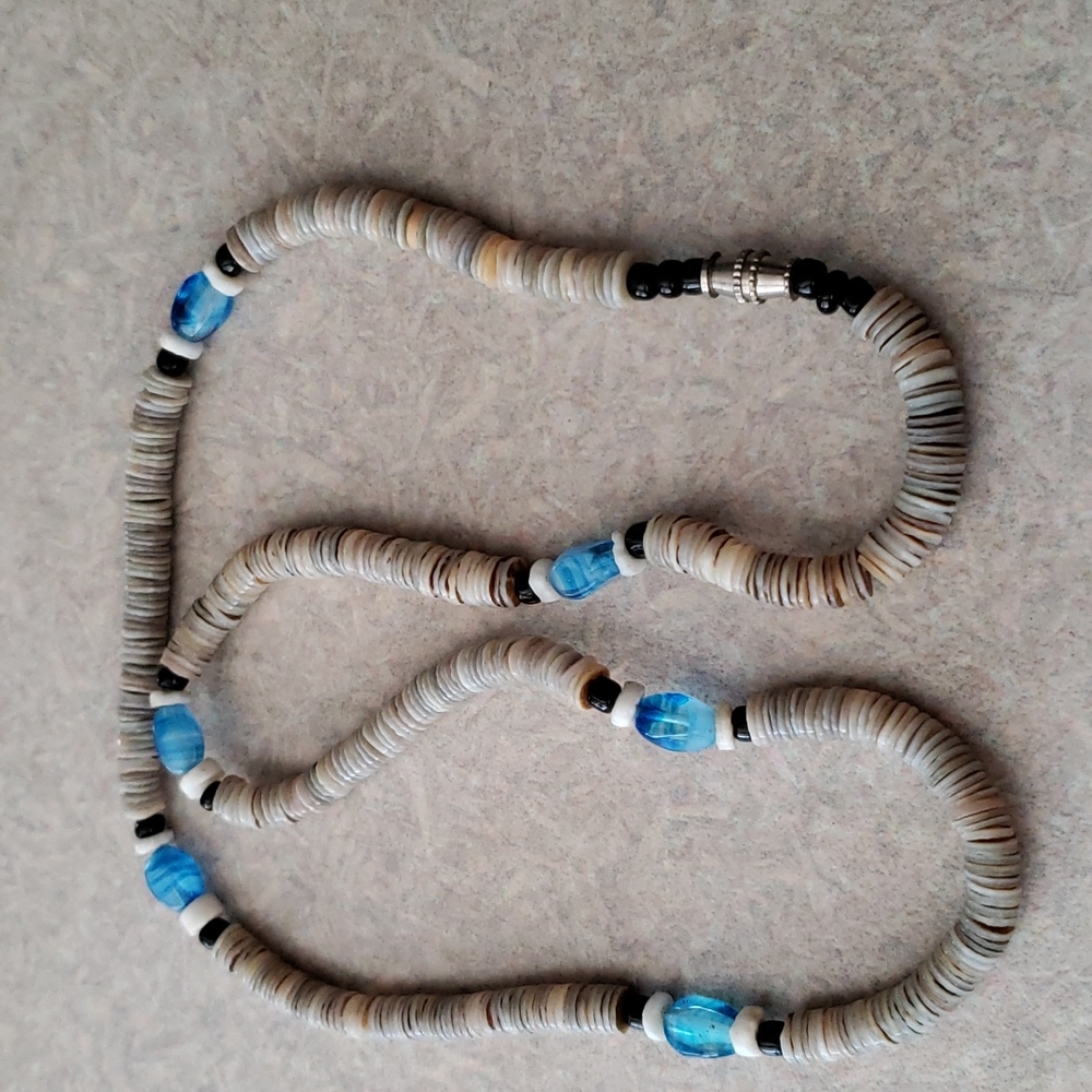 Men's Shell necklace - Picture 4 of 4